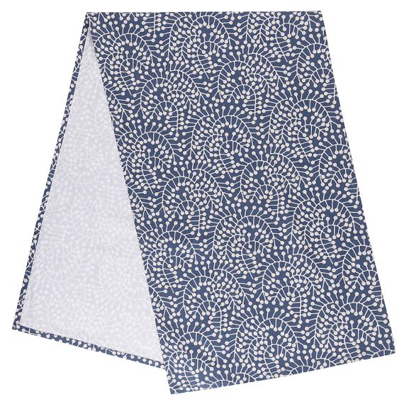 Дорожка на стол темно-синего цвета с принтом Спелая Смородина из коллекции Scandinavian touch, 45х150 см, Tkano, изображение 3