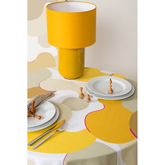 Скатерть из хлопка горчичного цвета с авторским принтом из коллекции Freak Fruit, 170х170 см, Tkano, изображение 3