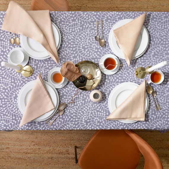 Скатерть из хлопка фиолетово-серого цвета с рисунком Спелая смородина, Scandinavian touch, 180х260см, Tkano, изображение 3