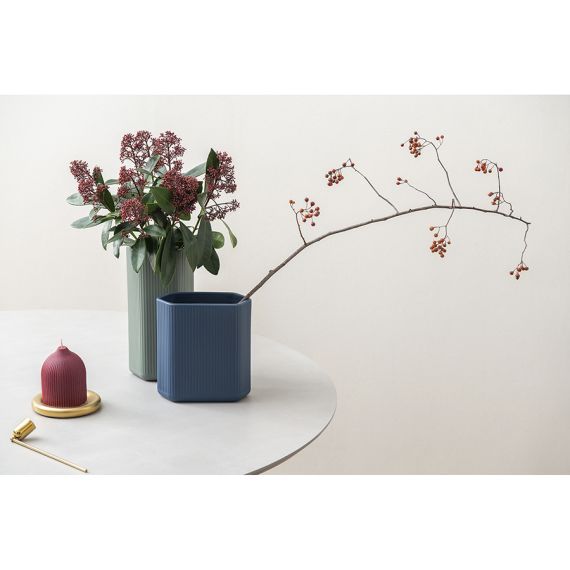 Ваза темно-синего цвета из коллекции Edge, 20см, Tkano, изображение 7