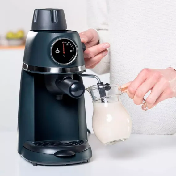 Кофеварка - эспрессо, 240 мл, нержавеющая сталь, пластик, BLACK+DECKER, изображение 4