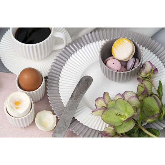 Набор из двух подставок для яиц белого цвета из коллекции Edge, S, Tkano, изображение 7
